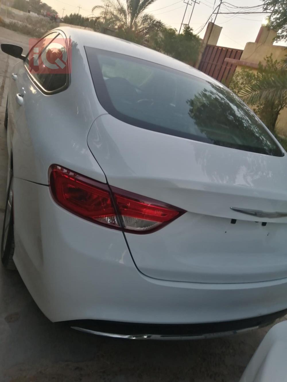 کرایسلەر 200